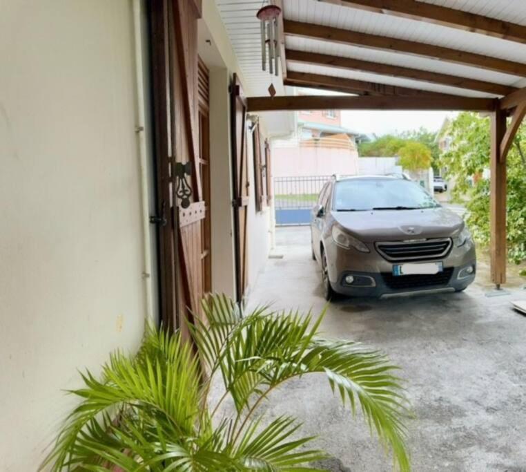 Ti Sucrier Jaune - Douceur Caraibe Vue Mer Le Carbet Ngoại thất bức ảnh
